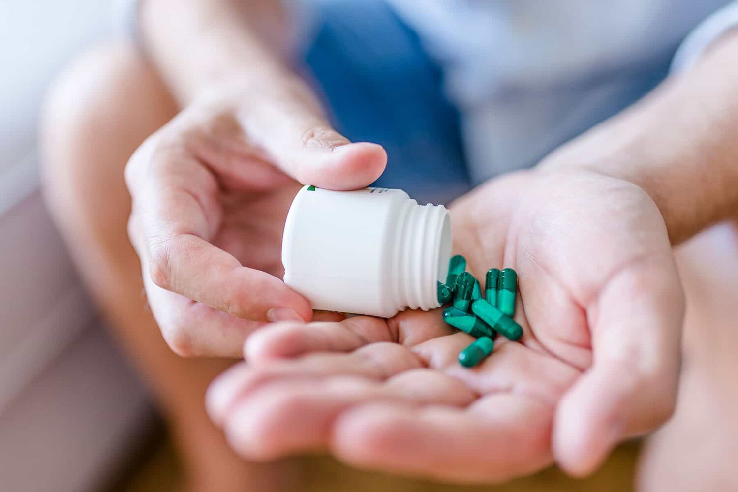 Claritin Vs. Benadryl: Are They the Same? | FSA Store Blog